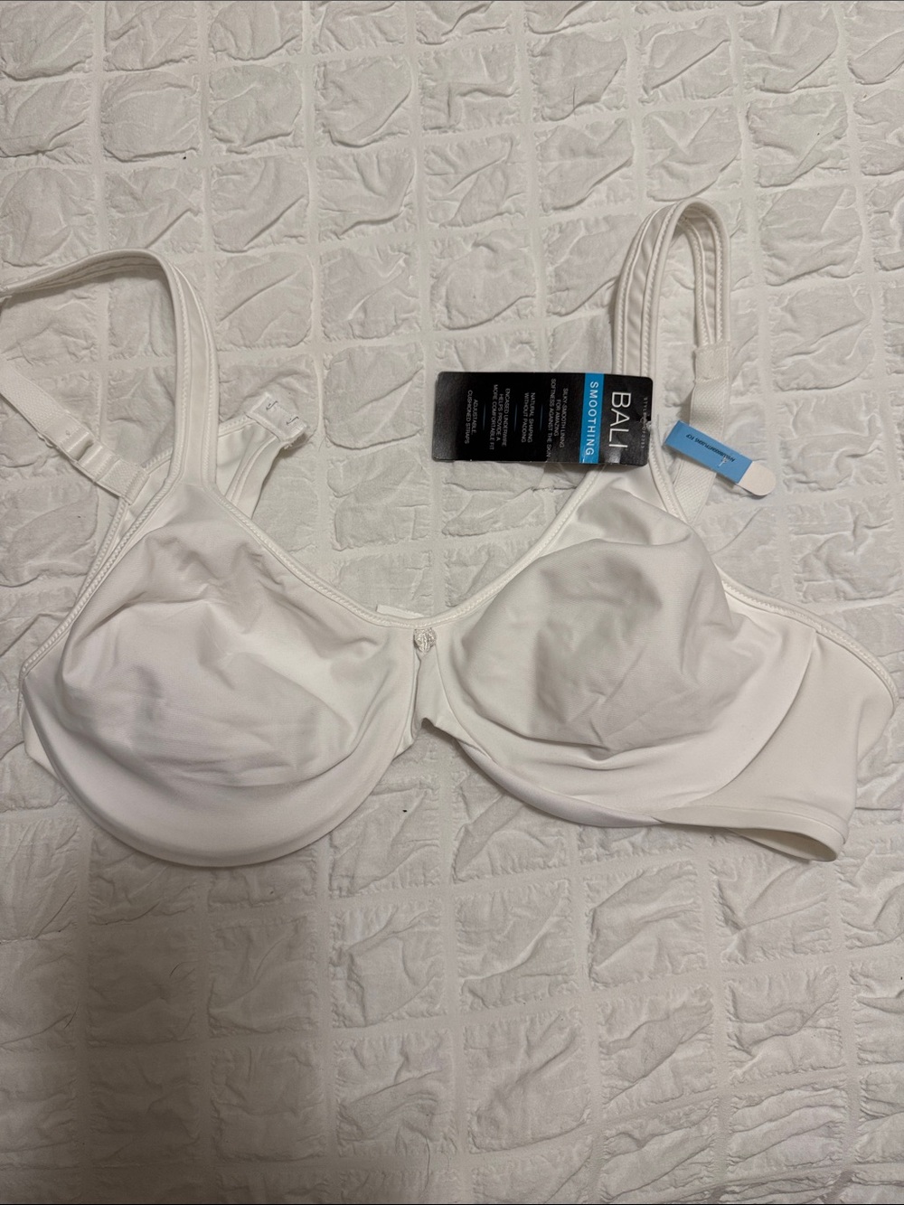 Bali White Full-Coverage Smoothing Underwire Bra